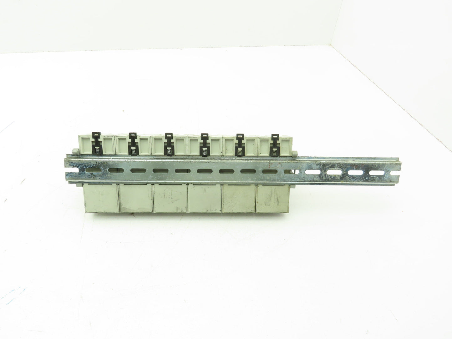 Allen Bradley 700-HB32Z24 Ser E Socket Relay 15A 24VDC w/Base 700-HN153 Lot of 6