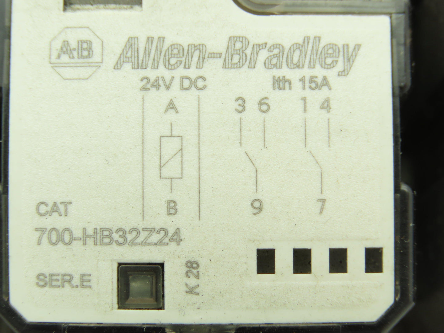 Allen Bradley 700-HB32Z24 Ser E Socket Relay 15A 24VDC w/Base 700-HN153 Lot of 6