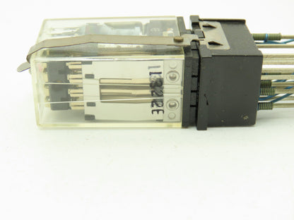 Omron G2A-432A-N1 Socket Relay 14-Pin 24VDC w/ Base PY140N  Lot of 4