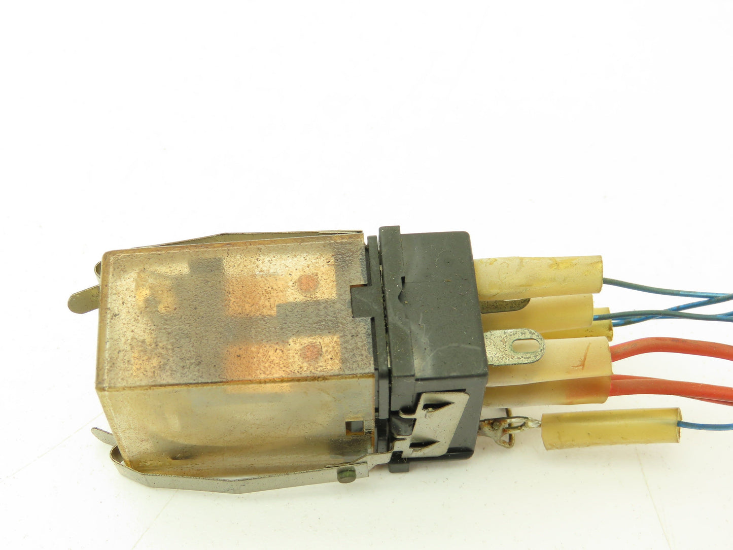 Omron LY2N Socket Relay 8-Pin 24VDC w/ Base PT08  Lot of 22