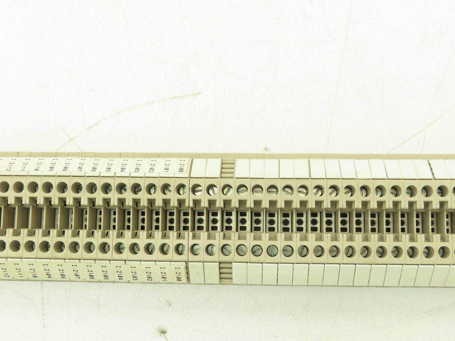 Weidmuller WDU 4  26-10AWG 4mm 32A Terminal Block 160pcs 39" DIN Rail Strip