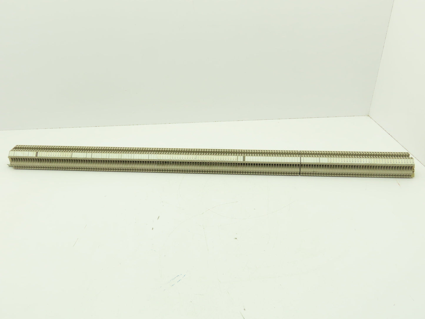 Weidmuller WDU 4  26-10AWG 4mm 32A Terminal Block 160pcs 39" DIN Rail Strip