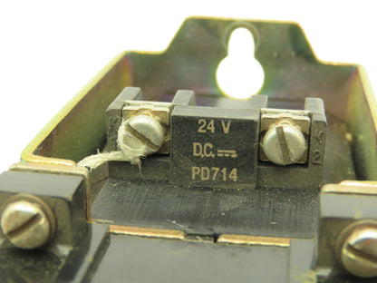 Allen Bradley 700DC-P800Z24 Series A 24DC Relay Type P Direct Drive Lot of 3