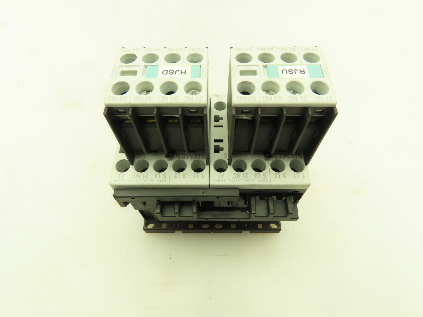 Siemens 3RA1315-8XB30-1AK6 Reversing Motor Starter Contactor 3P 20A 600V 120V
