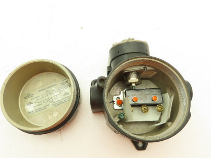 Ashcroft B724V Pressure Switch 15A 125/250/480VAC 60/500 PSI Hazardous Location