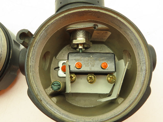 Ashcroft B724V Pressure Switch 15A 125/250/480VAC 60/500 PSI Hazardous Location