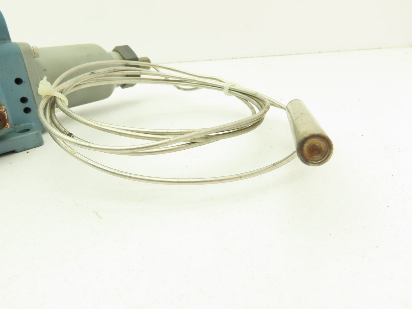 UE United Electric E122-8BS Temperature Switch 15A 480V 350-640° F