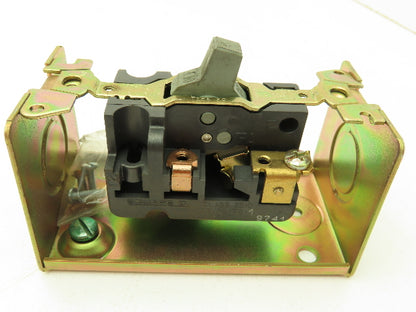 Square D 2510FG5 FHP Manual Starter Switch 2P 115/277VAC NEMA 1  Lot of 4