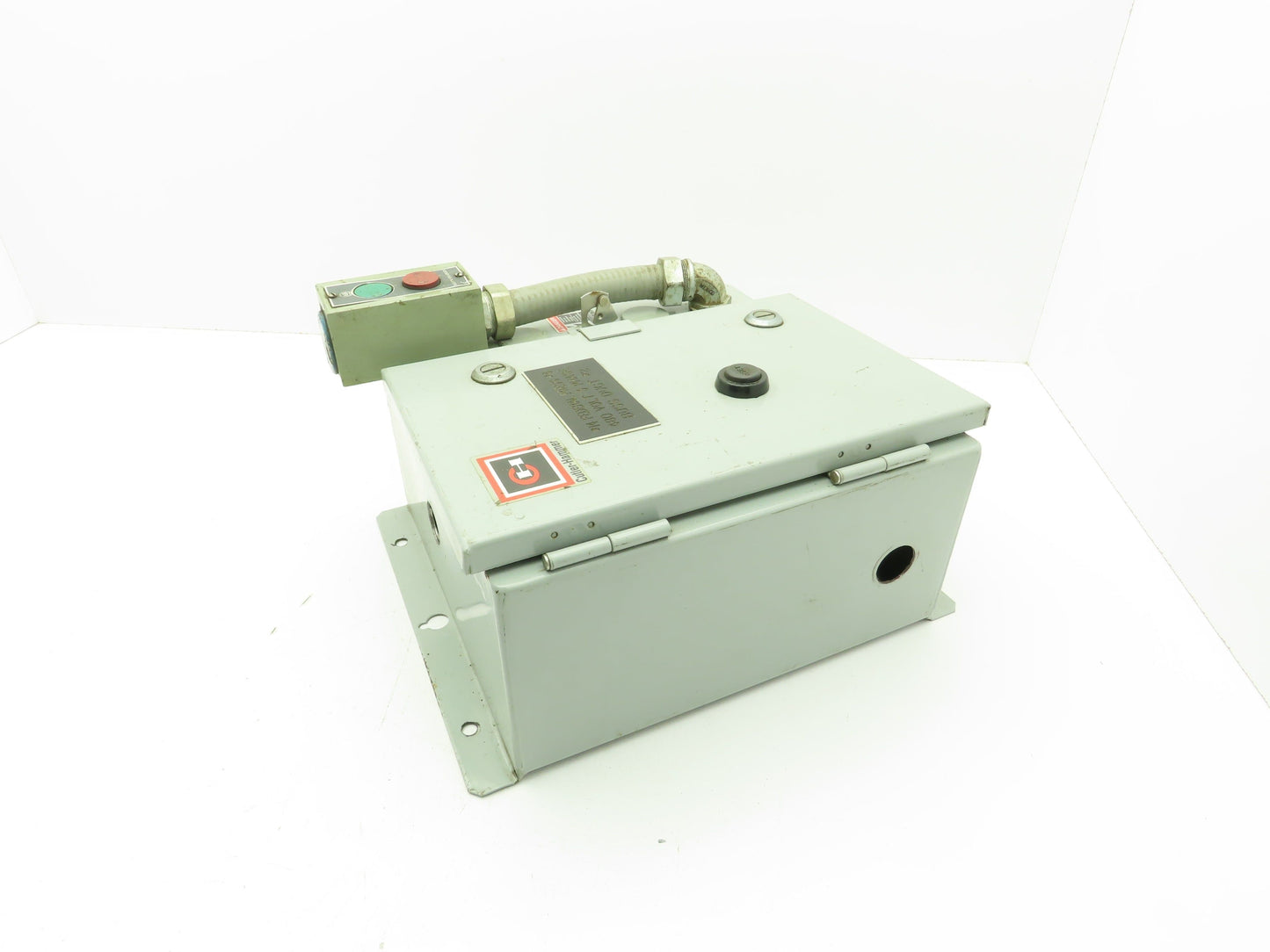 Cutler Hammer ECN0708CAA Pushbutton Motor Control Station Enclosure Box 12x12x6"