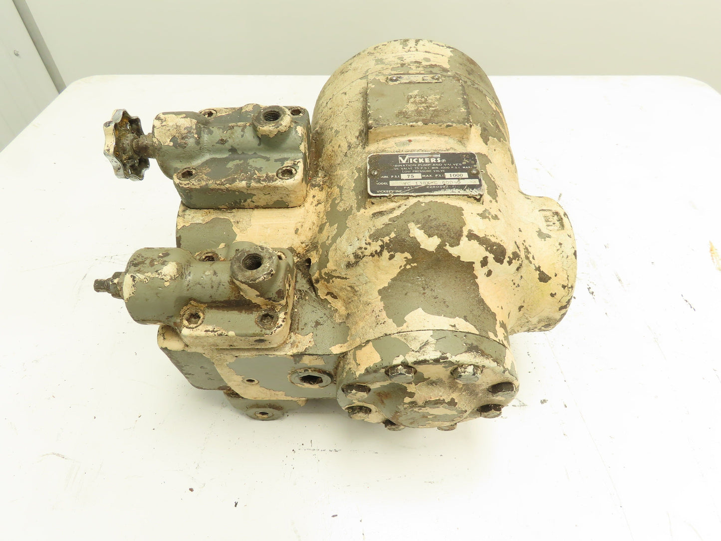 Vickers VC-138X-C-6DD-5 Hydraulic Combination Pump & Valves 75-1000 PSI 2" Inlet