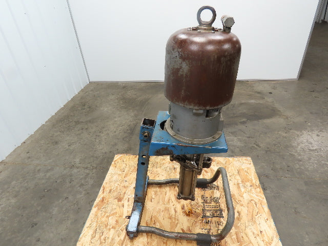 Graco King 207-647 With 20:1 Stainless Pump On a Stand