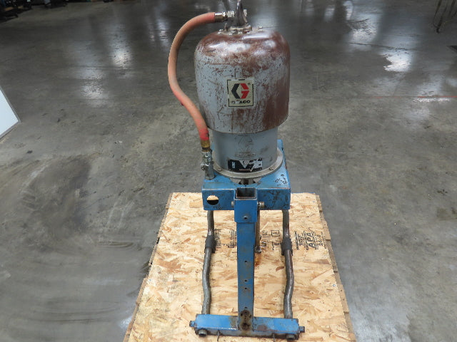 Graco King 207-647 With 20:1 Stainless Pump On a Stand
