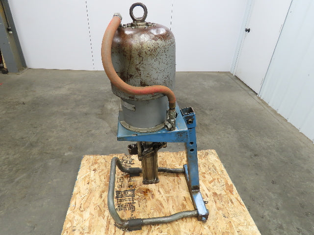 Graco King 207-647 With 20:1 Stainless Pump On a Stand