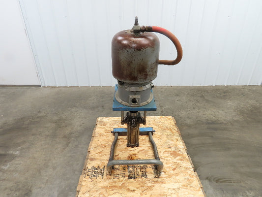 Graco King 207-647 With 20:1 Stainless Pump On a Stand