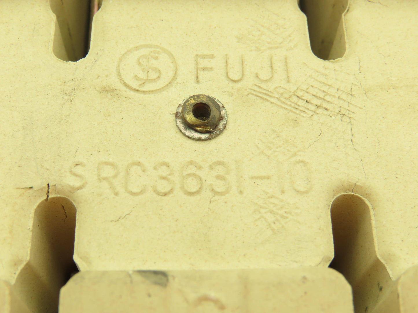 Fuji Electric SRC-3631-10 Motor Starter Contactor 260A 3 Ph 550V 110V Overload