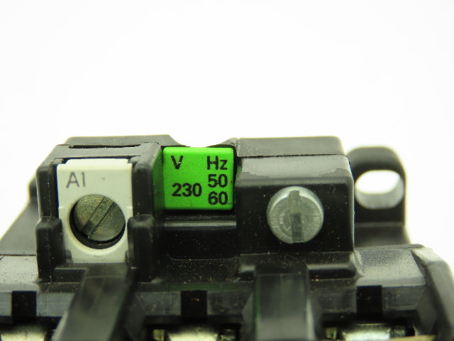 Siemens 3TF3470-0A  IEC Contactor 55A 3P 3PH 230V Coil 2NO/2NC