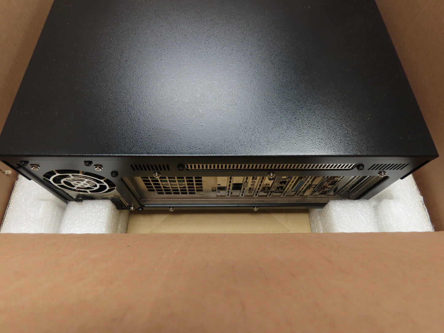 ADEK Industrial FG.5762192-01 R7CC653EMN 586-B Rack Mount Computer Windows 7 HMI