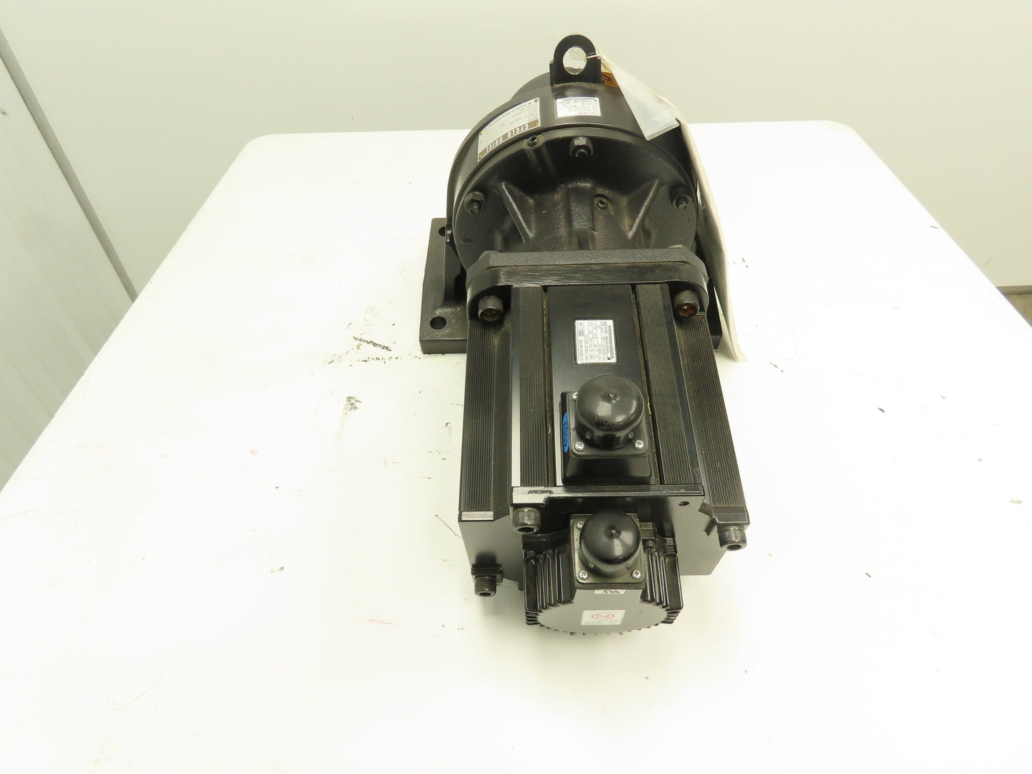 Sumitomo CHHXS-6130-5T-6 Cyclo 6000 Gearmotor 6:1 Drive Servo Motor 4.4KW 400V