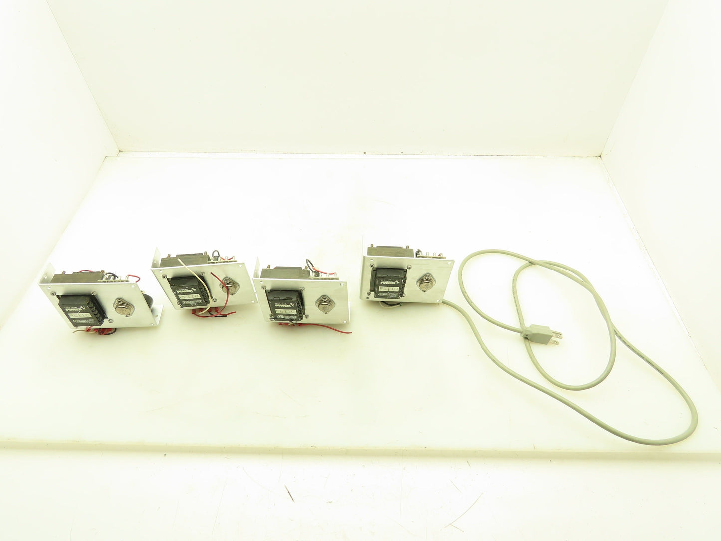 Power Products PL110 DC Power Supply 115V Input 5V 3A Output Lot of 4