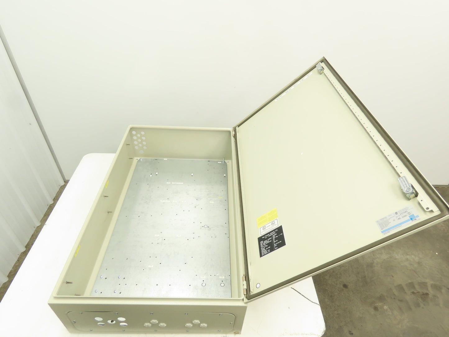 Rittal AE1090 Electrical Enclosure JIC Box 1000x600x250 mm IP66 NEMA 4 Backplate