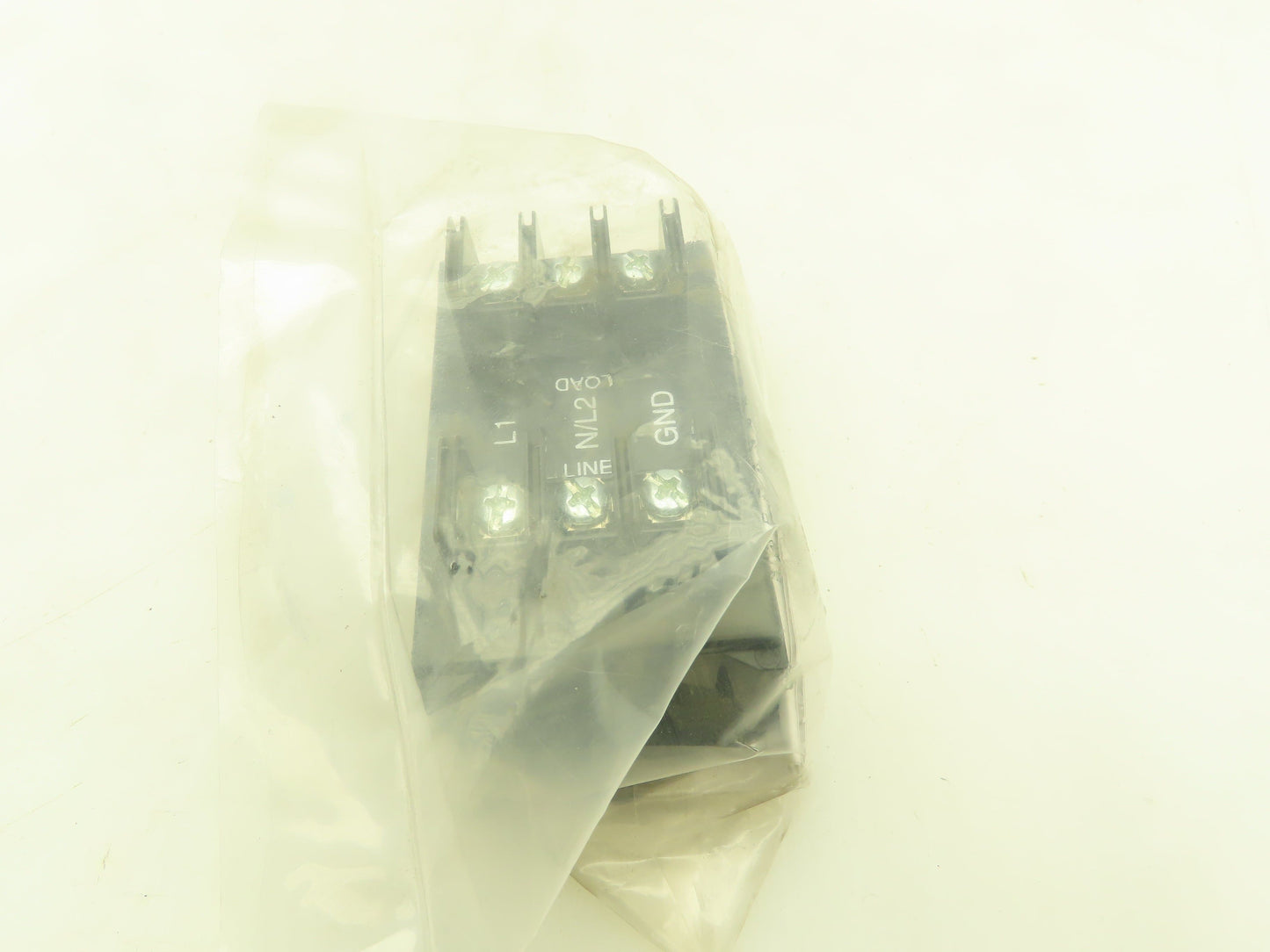 SuppresSurge 69998120 Surge Suppressor 240VAC 6 A Single Phase
