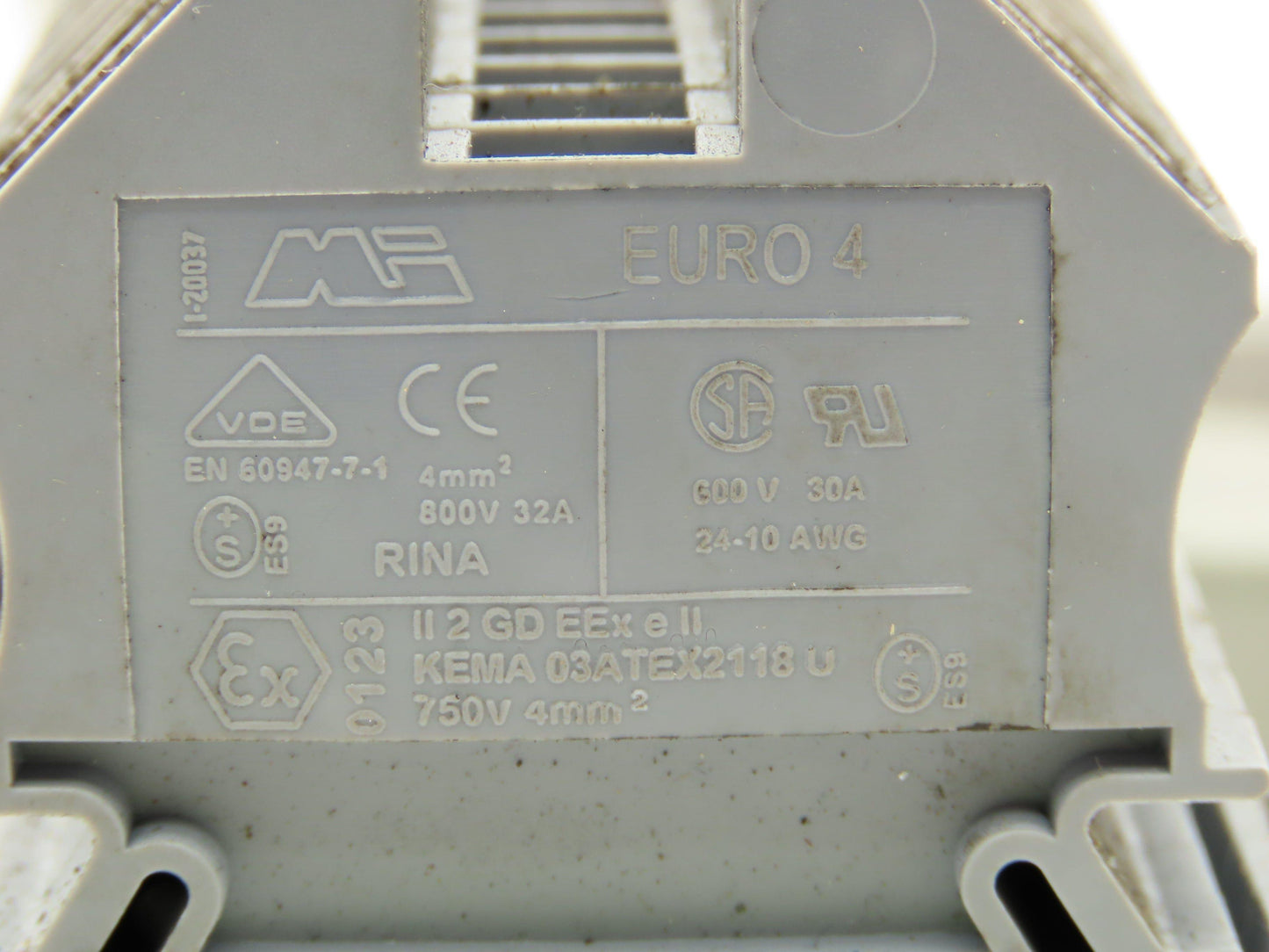 Bussmann CHM 1 Pole Fuse Holders 30 Amp 600V Lot of 9 Euro 4 Terminals Lot of 32