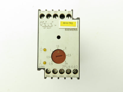 Siemens 7PU4440-8RB30 Time Delay 3 Sec Relay 24V