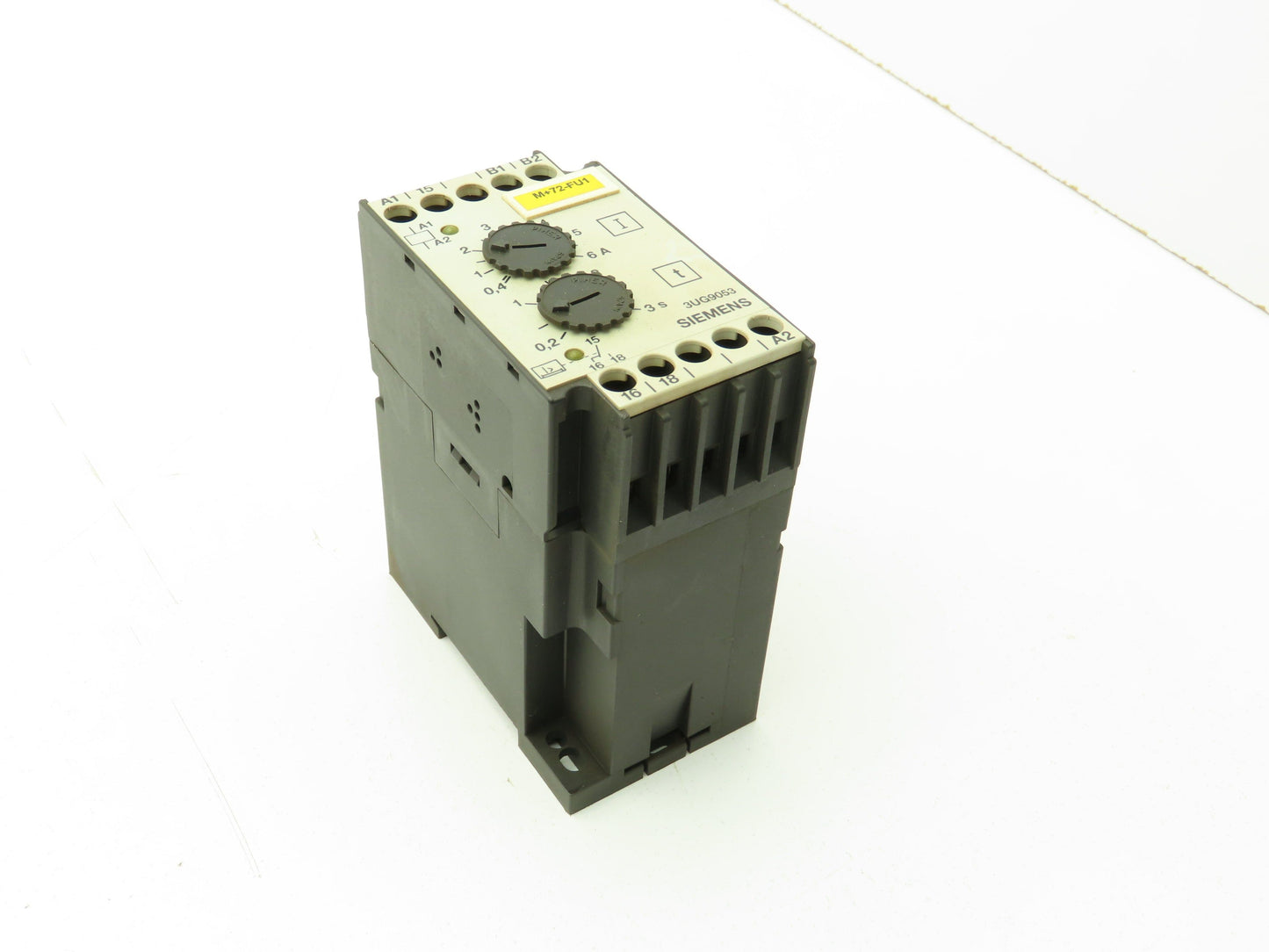 Siemens 3UG9053 DIN Rail Relay 3 Sec Delay 6A