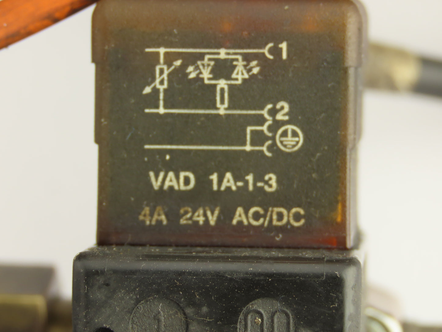 Donaldson Ultra-Filter Multi Air Line Manifold Regulator 24V Solenoid Valve Assy