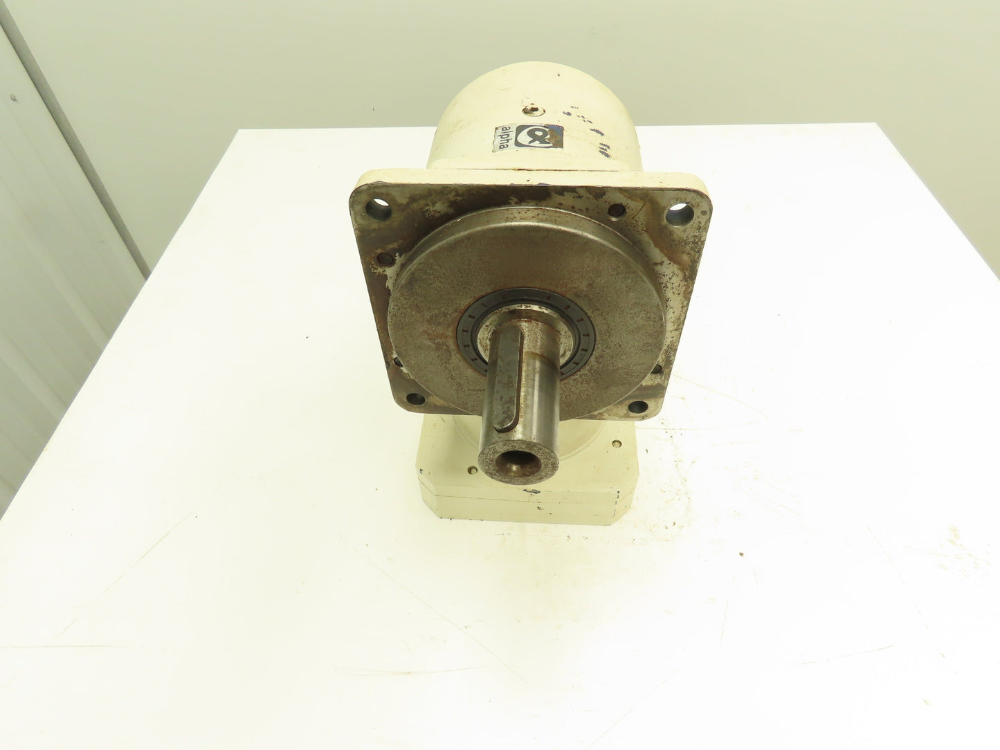 Alpha SK 180-MF1-2-171 Right Angle Planetary Gearbox 2:1 Ratio Gear Head 32x40mm