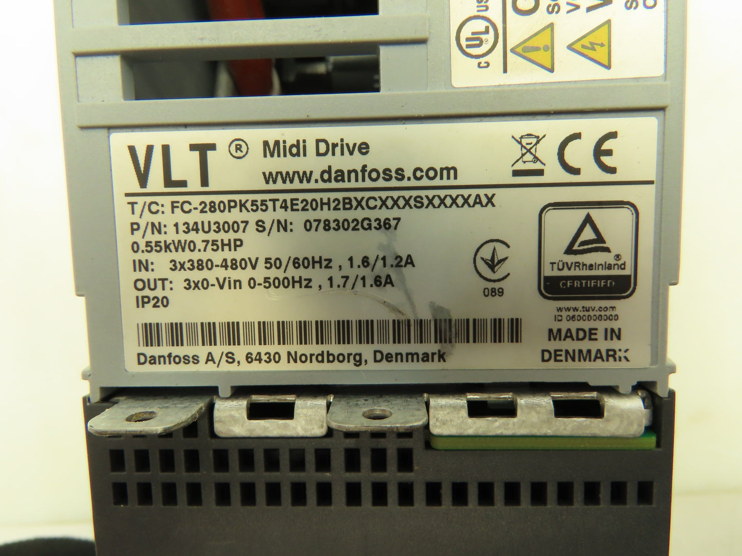 Danfoss 134U3007 Midi Variable Speed Inverter Drive VFD 3 Ph 480V 1.7A 0.55kw