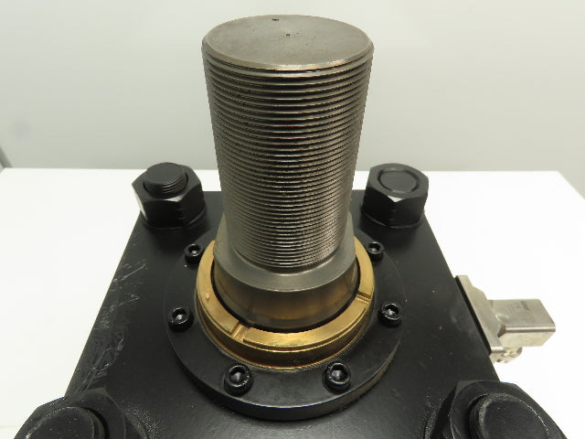 Parker CD3HKTS14C  3H Hydraulic Cylinder 7" Bore 3" Stroke 1100 PSI Trunnion Mt