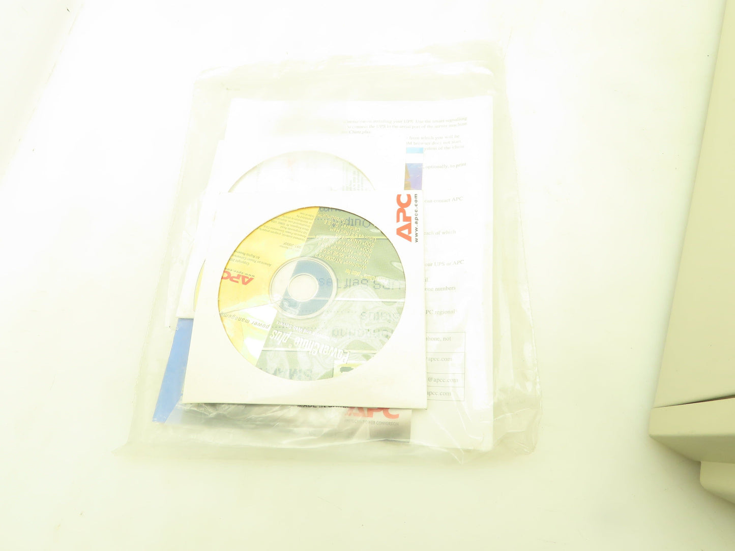 APC SU700NET Smart-UPS 700VA 450W 120V 4-Outlet