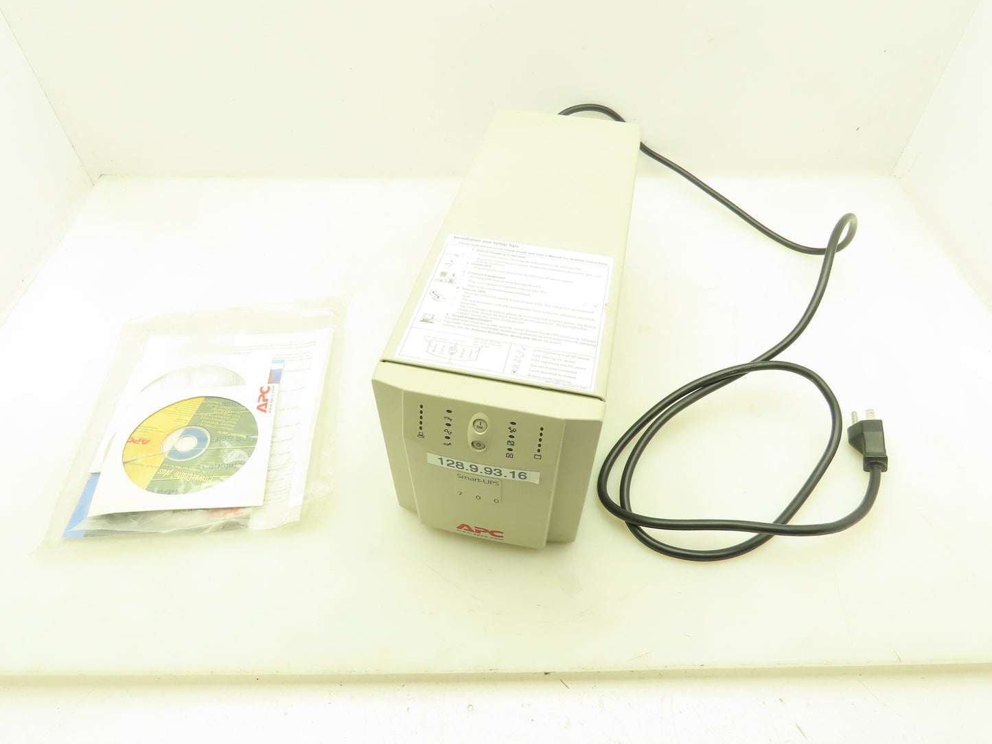 APC SU700NET Smart-UPS 700VA 450W 120V 4-Outlet