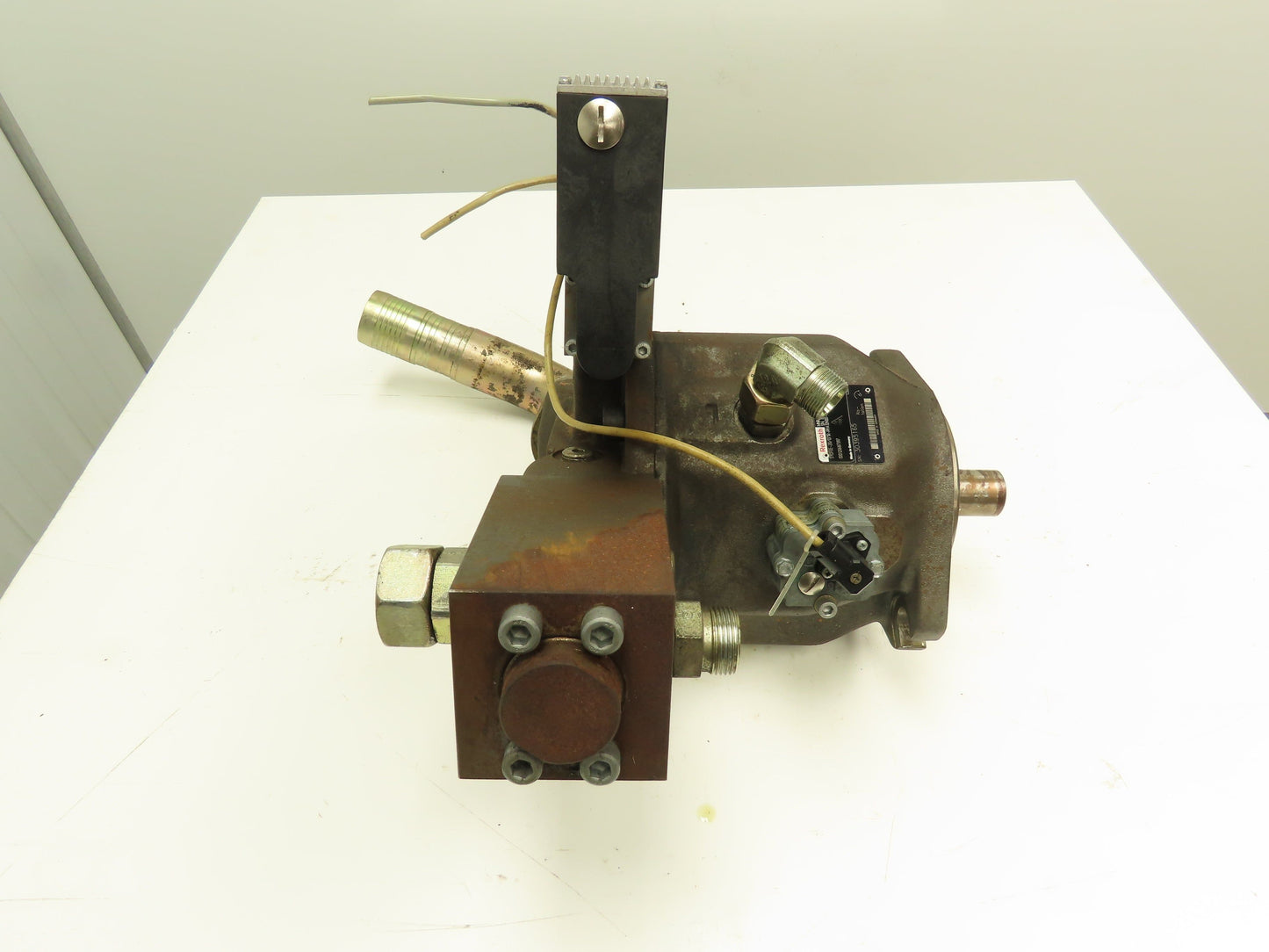 Rexroth SYDFEE-20/071R-PPA12N00-0000-A0A1VX2-006 Electro-Hydraulic Piston Pump
