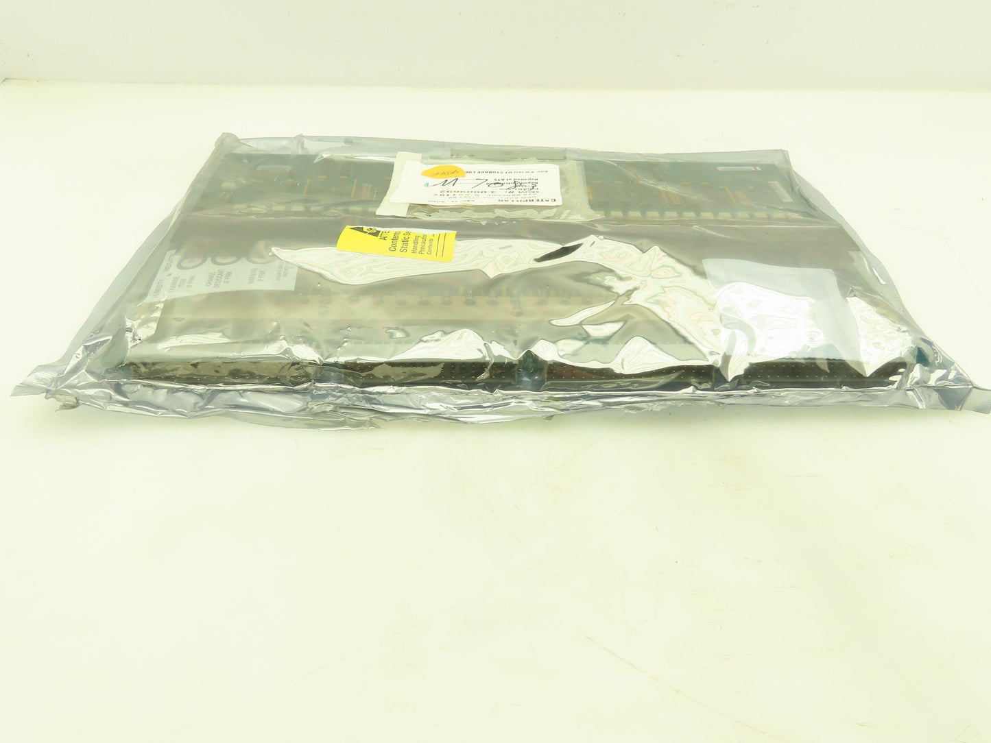 Giddings & Lewis 501-04561-00 / 502-03567-00 Output Circuit Board Module 32 AC