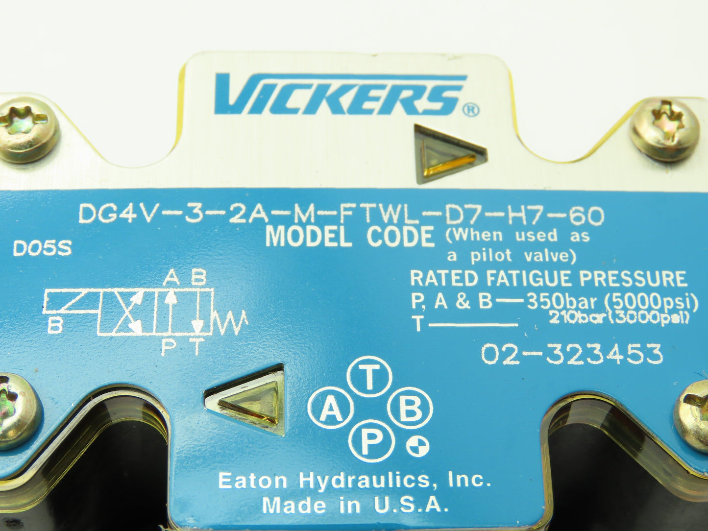 Eaton Vickers DG4V-3-2A-M-FTWL-D7-H7-60 Hydraulic Solenoid Valve 24VDC