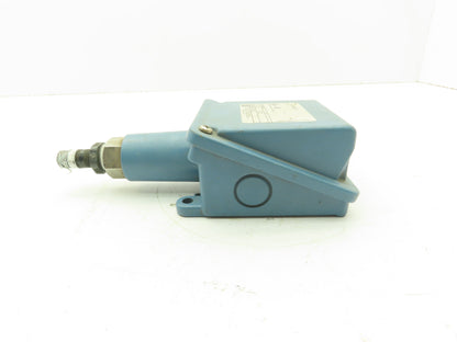 United Electric H100-491  Pressure Switch 10-100 PSI 15A 480V