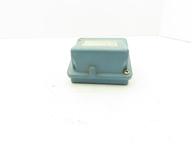 United Electric H100-491  Pressure Switch 10-100 PSI 15A 480V