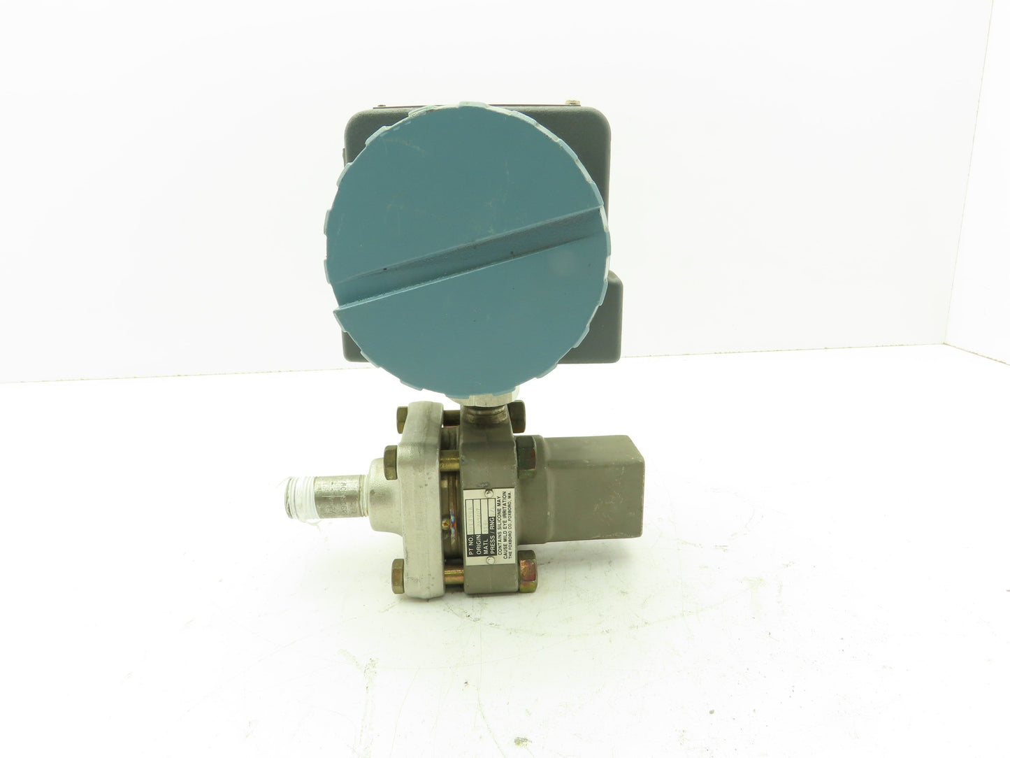 Foxboro 821GM-IS1SL2 Pressure Transmitter w/ Base D0135NA