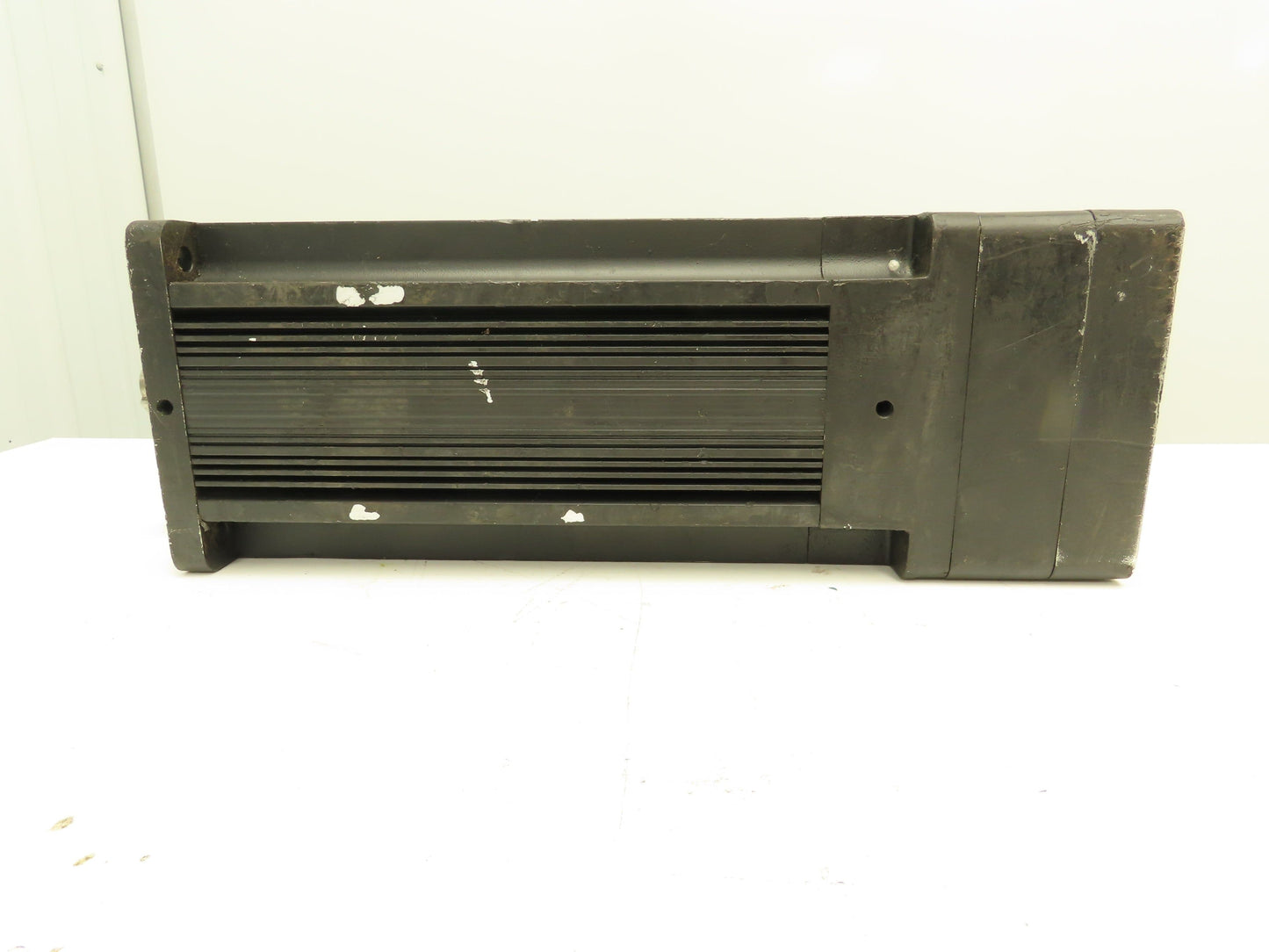 Kollmorgen B-804-BA-91-TE1-008 Goldline B Brushless Servo Motor 230V 2000 RPM