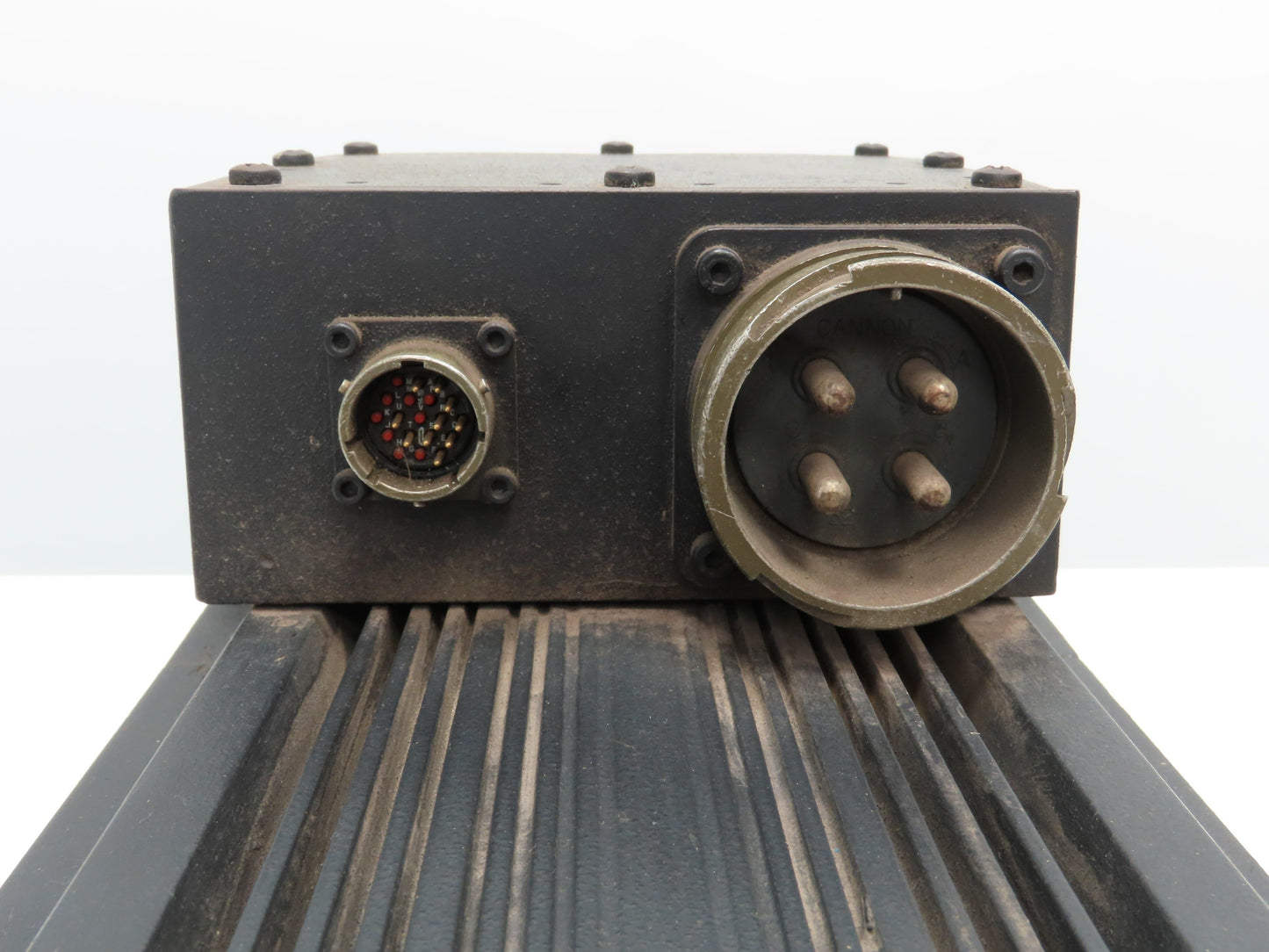 Kollmorgen B-804-BA91-TE1-008 Goldline B Brushless Servo Motor 230V 2000 RPM