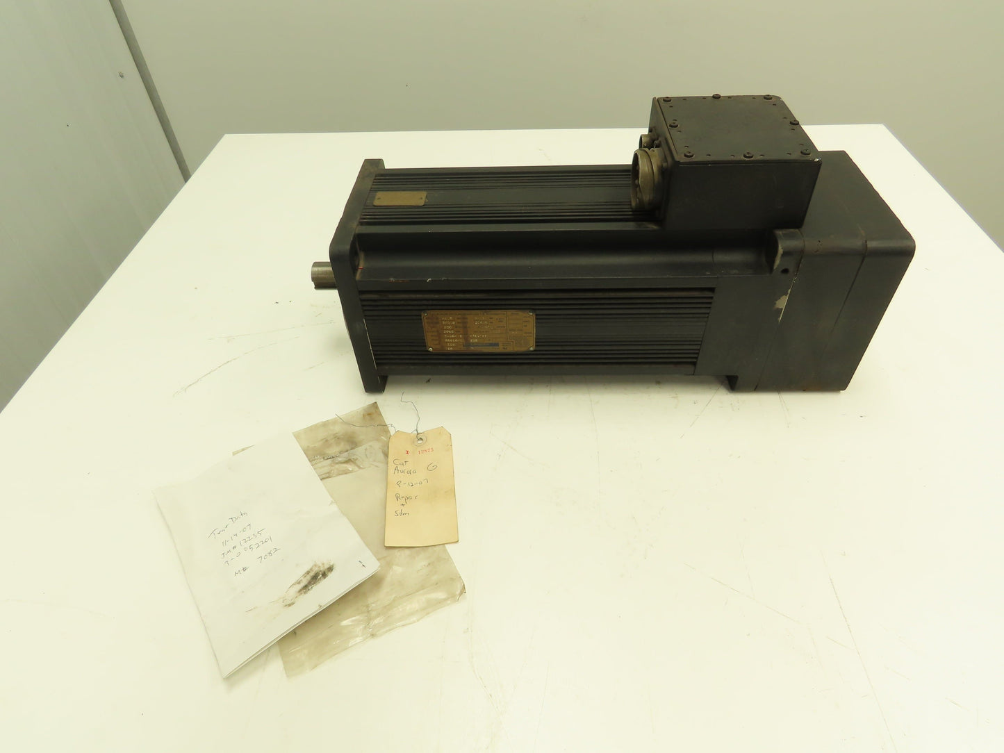 Kollmorgen B-804-BA91-TE1-008 Goldline B Brushless Servo Motor 230V 2000 RPM