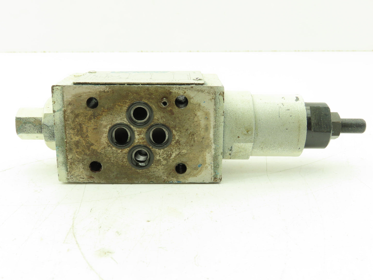 Vickers DGMX2-3-PB-BW-S-40 SystemStak Reversible Hydraulic Reducing Valve