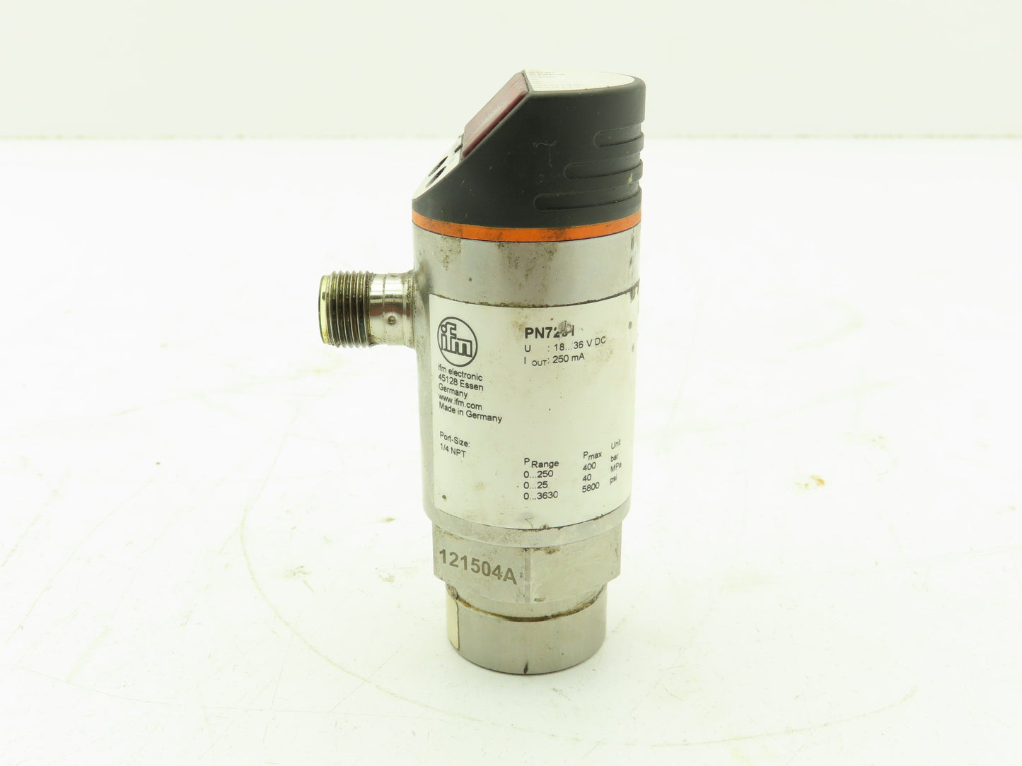 IFM PN7201 Pressure Sensor Digital LED  1/4" NPT
