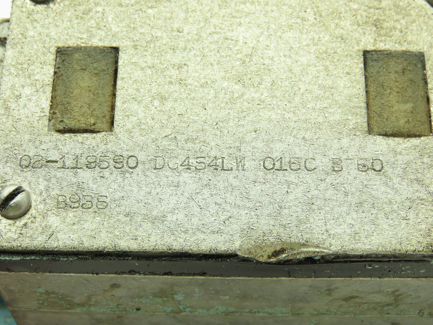 Vickers DG4S4LW-016C-B-60 Hydraulic Directional Control Solenoid Valve 120V D05