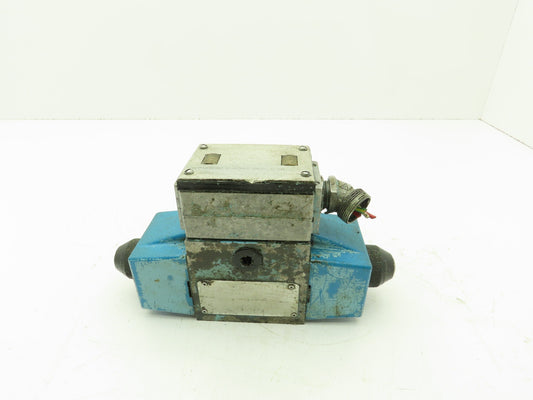 Vickers DG4S4LW-016C-B-60 Hydraulic Directional Control Solenoid Valve 120V D05