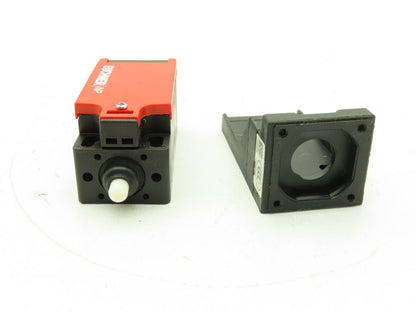 Euchner NP1-638AS-M Safety Switch Connector Limit Stop 230V 4A IP67
