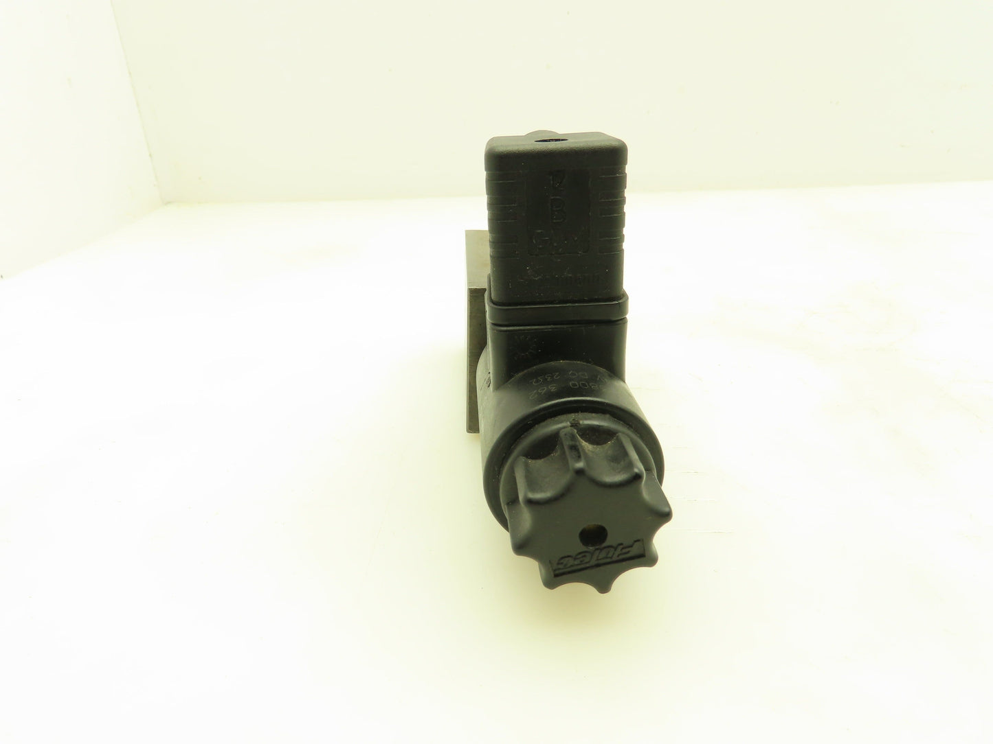 Flutec 554130 Hydraulic Solenoid Sandwich Valve 24VDC