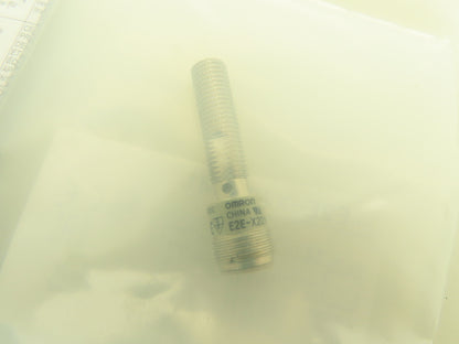Omron E2E-X2D1-M1 Inductive Proximity Sensor Lot of 4